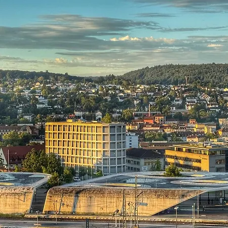 Zentrale *