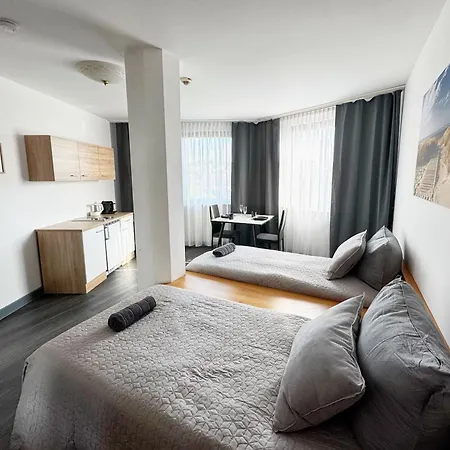Zentrale * Pforzheim